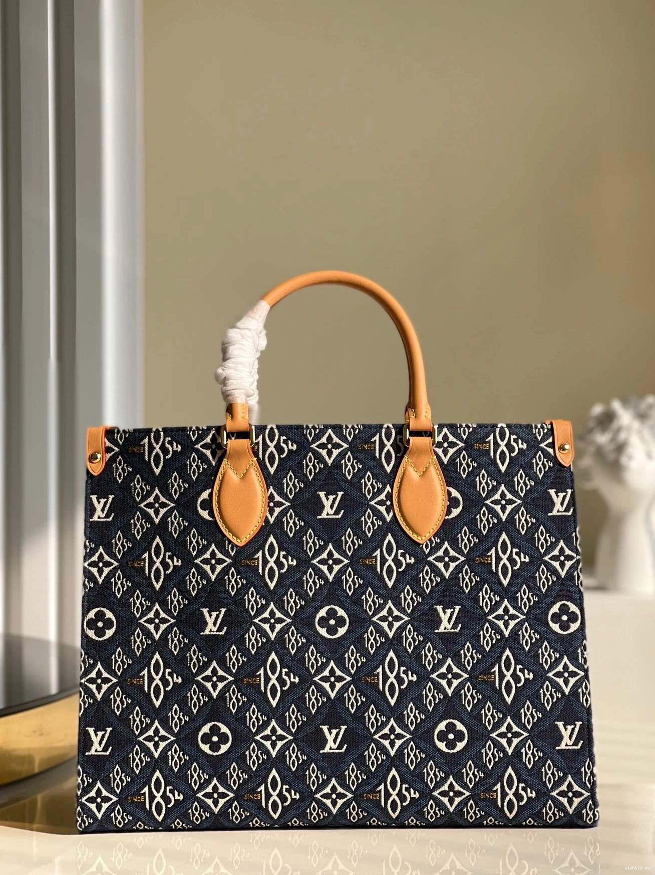 WIS LOUIS VUITTON ONTHEGO MM 0129